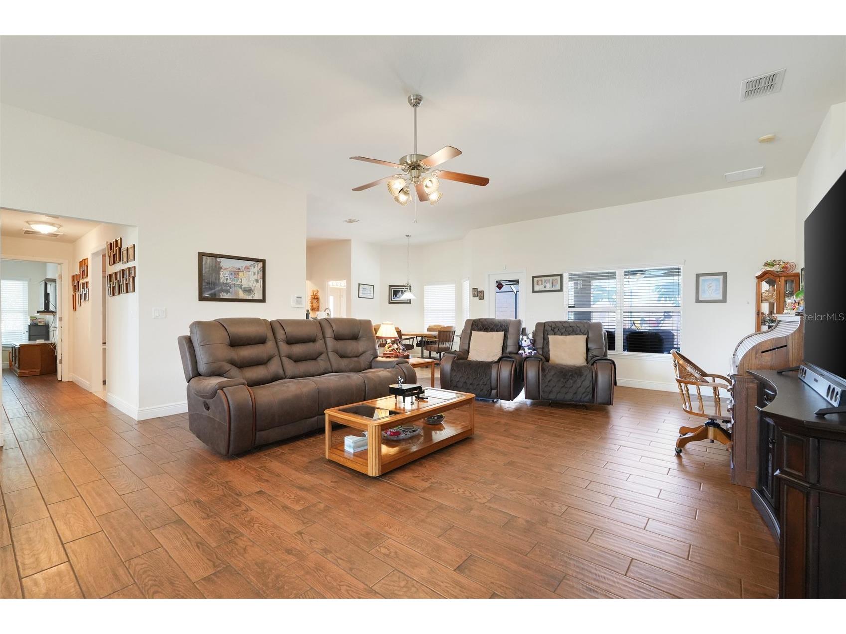 1551 Blue Sky Boulevard Haines City FL 33844 O6378384 image5
