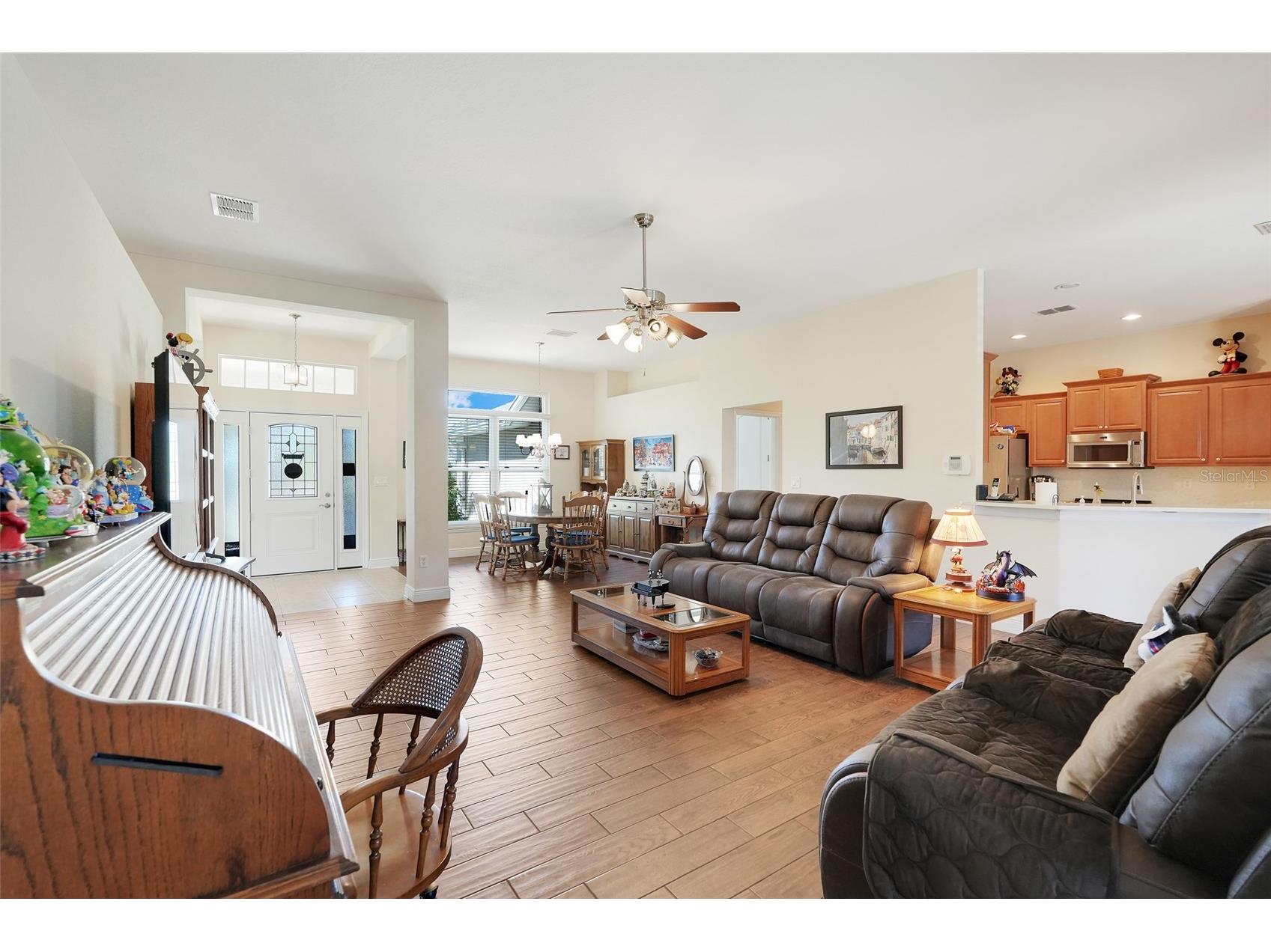 1551 Blue Sky Boulevard Haines City FL 33844 O6378384 image9