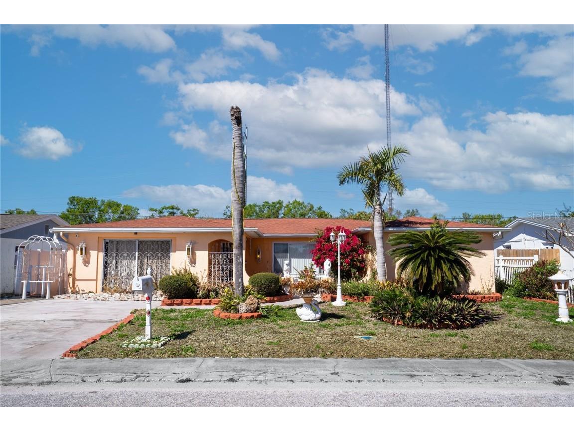 1551 Dartmouth Drive Holiday FL 34691 TB8363654 image1