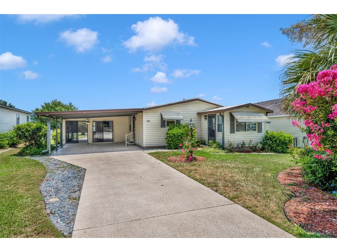 1551 Hillcrest Drive Lady Lake FL 32159 G5082623 image1