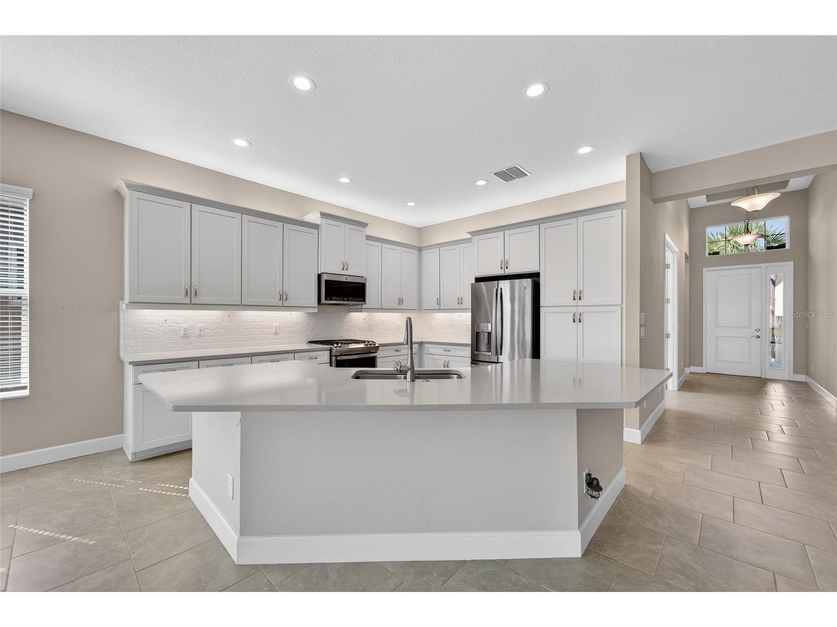 15512 Corona Del Mar Drive Wimauma FL 33598 TB8468540 image12