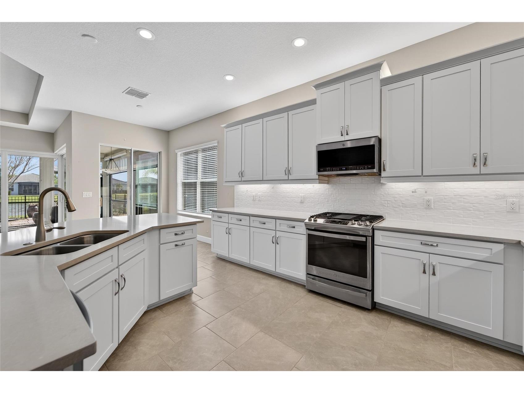 15512 Corona Del Mar Drive Wimauma FL 33598 TB8468540 image14