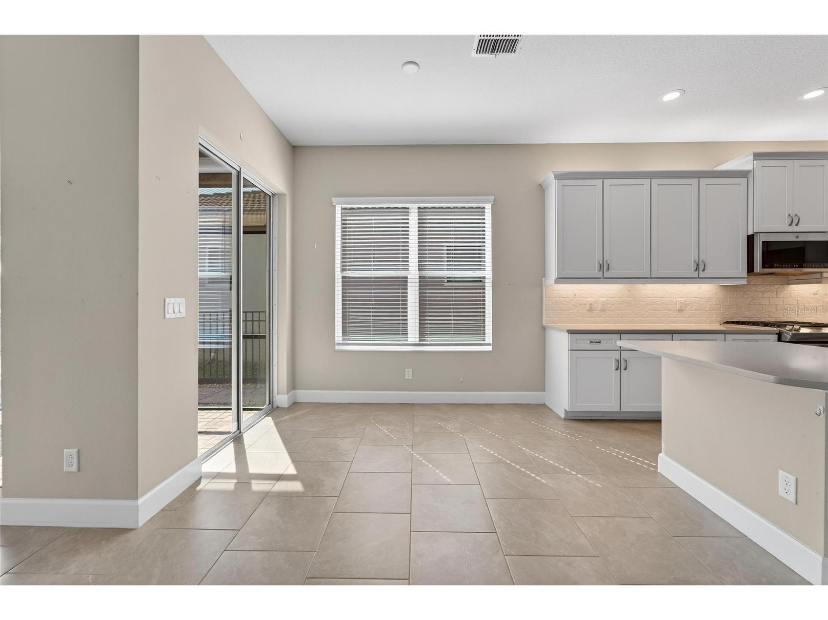 15512 Corona Del Mar Drive Wimauma FL 33598 TB8468540 image19