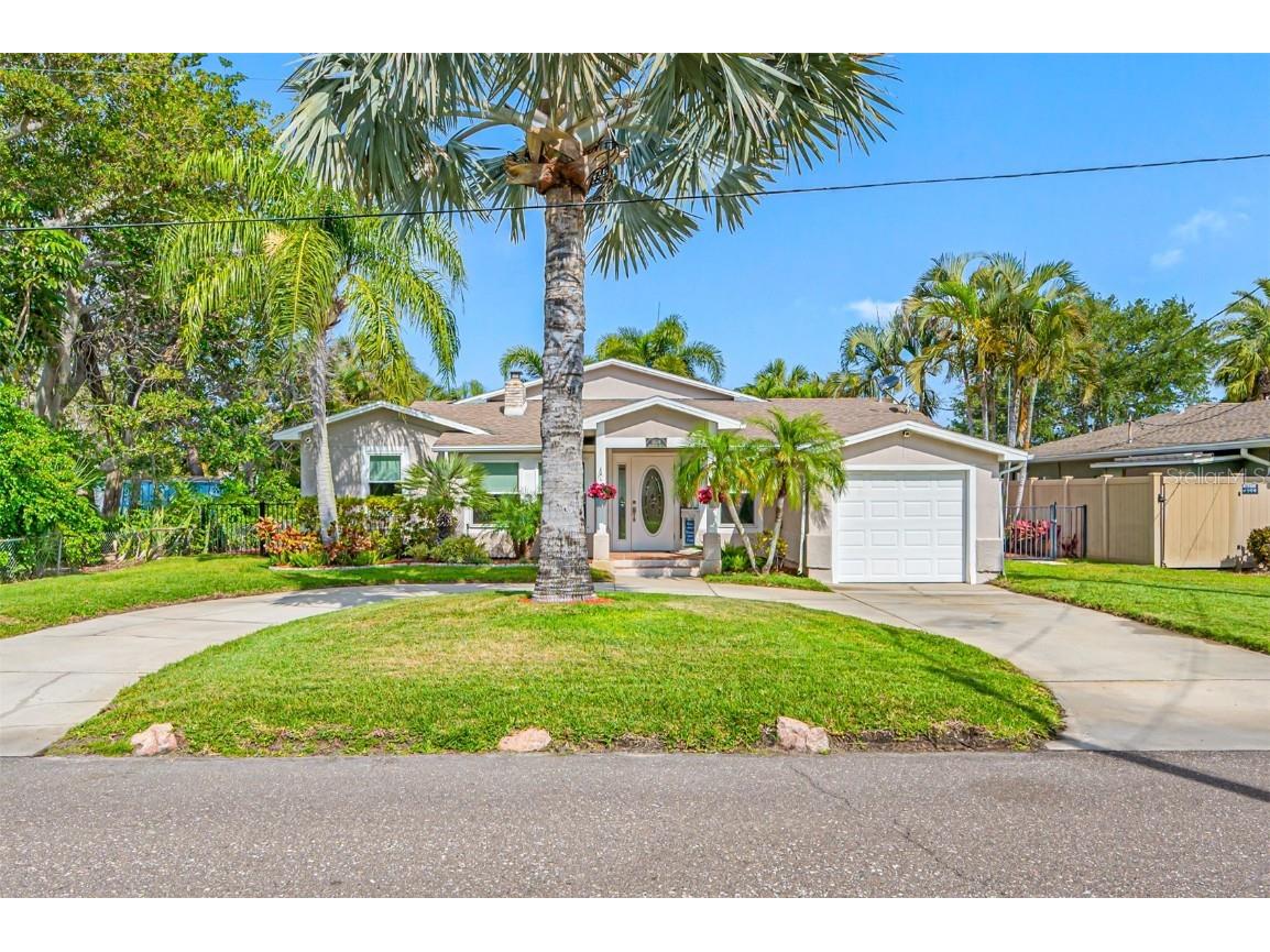 15518 Redington Drive Redington Beach FL 33708 - BOCA CIEGA BAY GULF OF MEXICO T3523674 image1