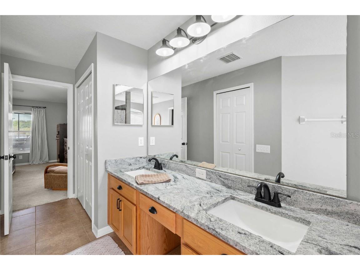 1552 Avondale Ridge Drive Plant City FL 33567 TB8426668 image29