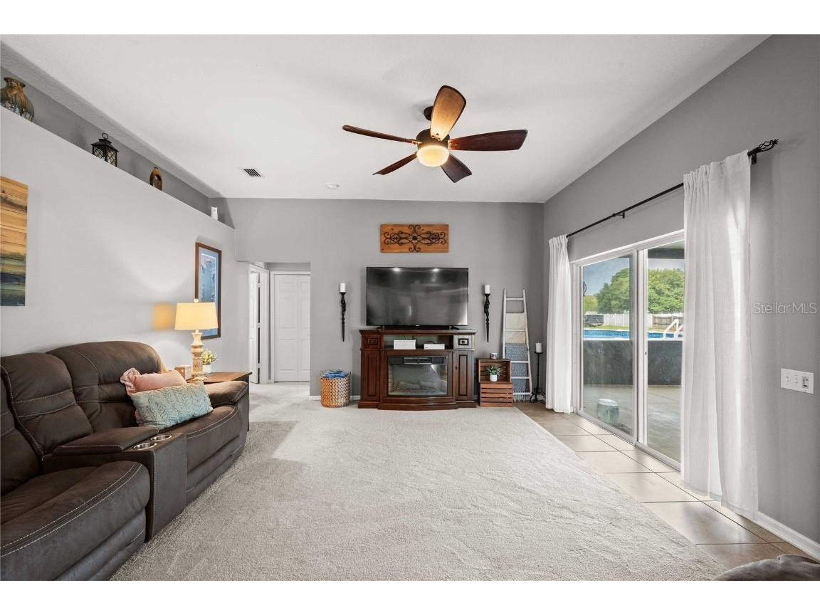 1552 Avondale Ridge Drive Plant City FL 33567 TB8426668 image48