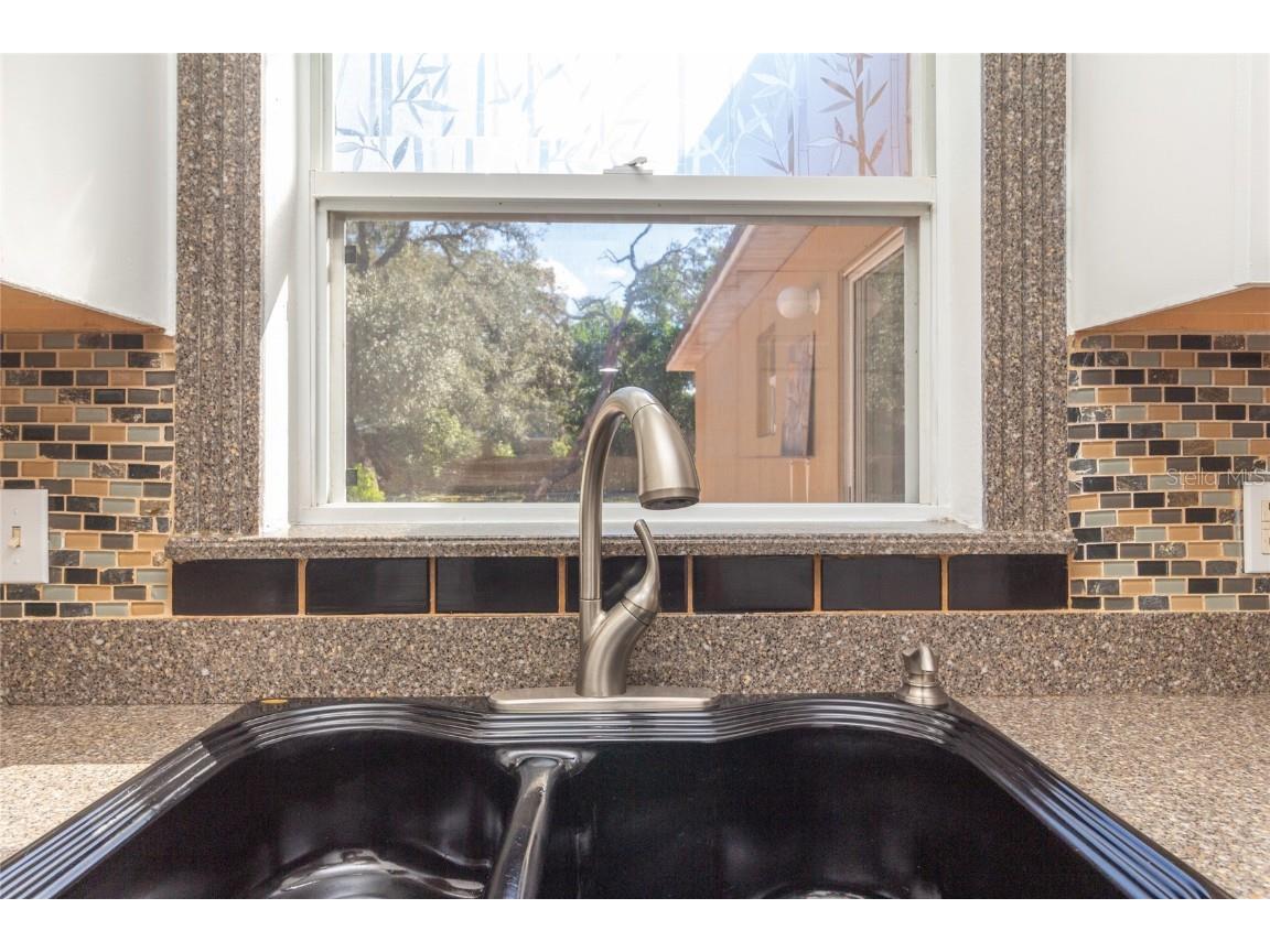 1552 Deltona Boulevard Spring Hill FL 34606 W7879993 image13