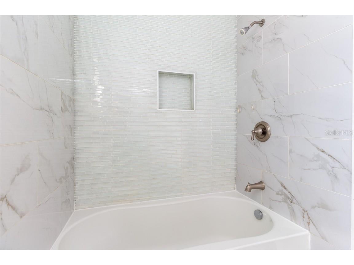 1552 Deltona Boulevard Spring Hill FL 34606 W7879993 image25