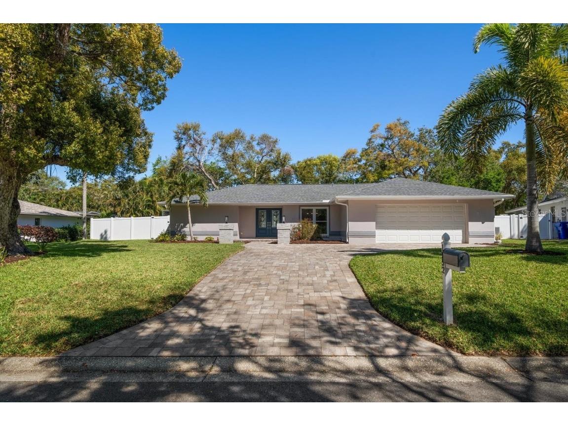 1552 Glen Hollow Lane N Dunedin FL 34698 TB8360418 image1