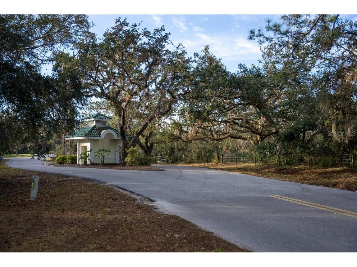 1552 Palm View Road Sarasota FL 34240 OM694741 image4