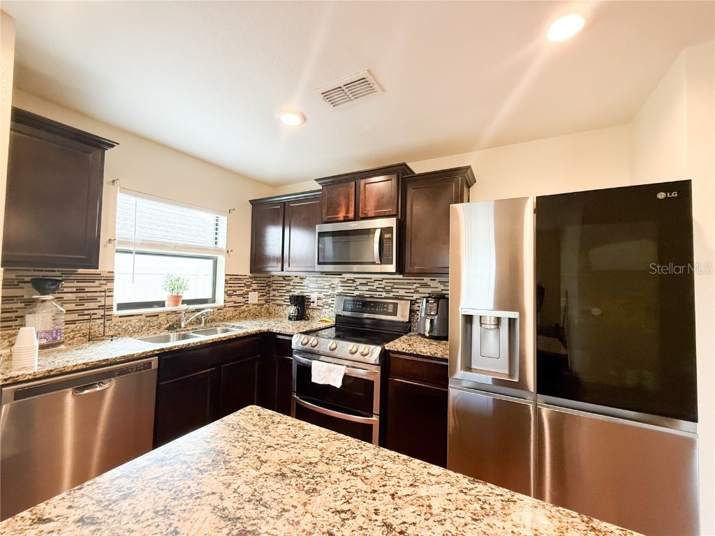 1552 Swan Lake Circle Dundee FL 33838 S5136240 image12