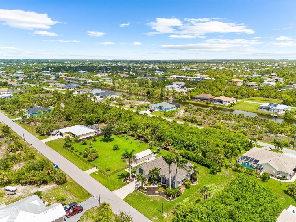 15521 Lakeland Circle Port Charlotte FL 33981 D6142701 image1