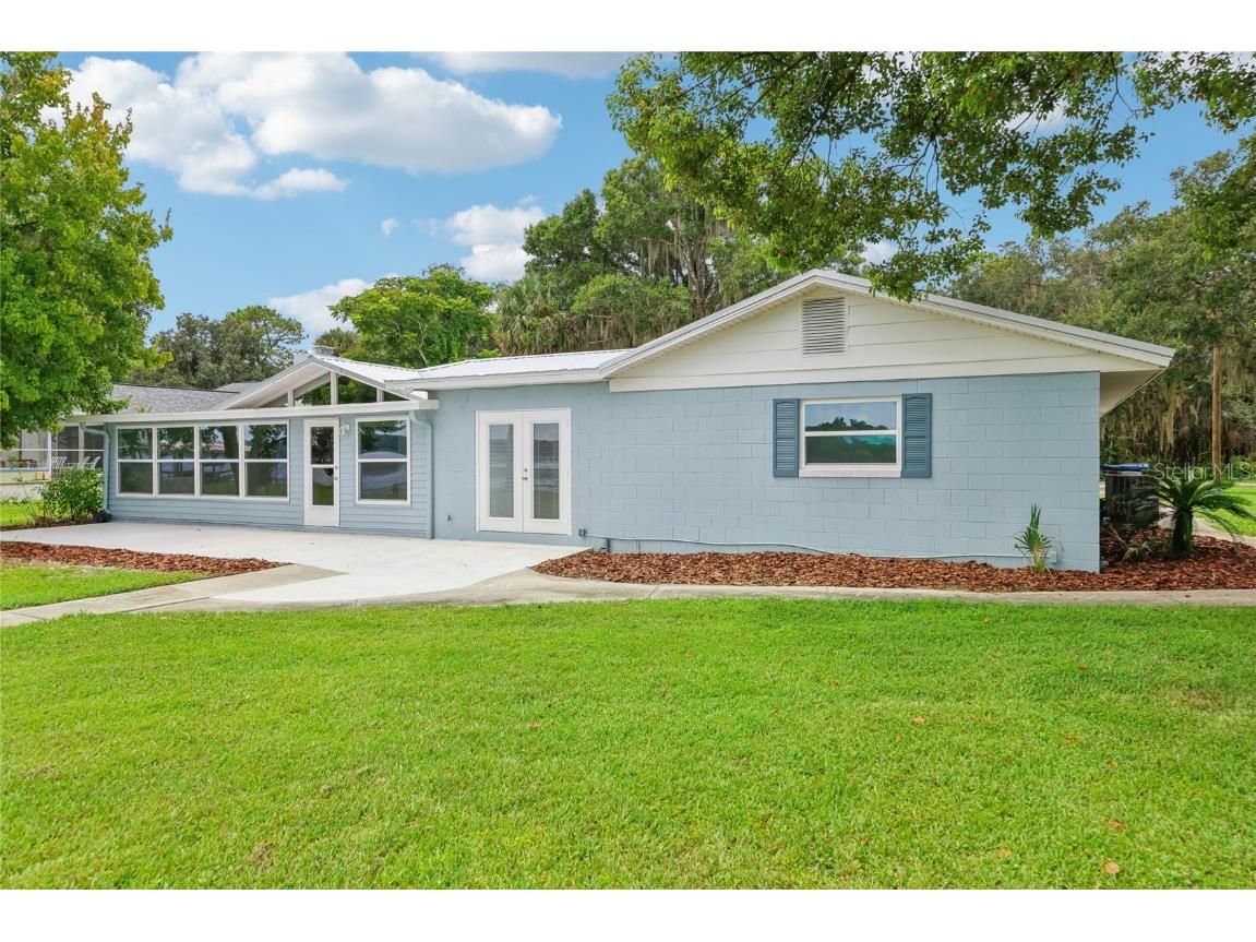 1553 Lakeside Drive Deland FL 32720 - LAKE BERESFORD V4937780 image1