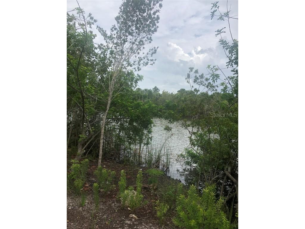 15536 & 15544 Hennipen Circle Port Charlotte FL 33981 - LAKELAND WATERWAY C7445105 image7