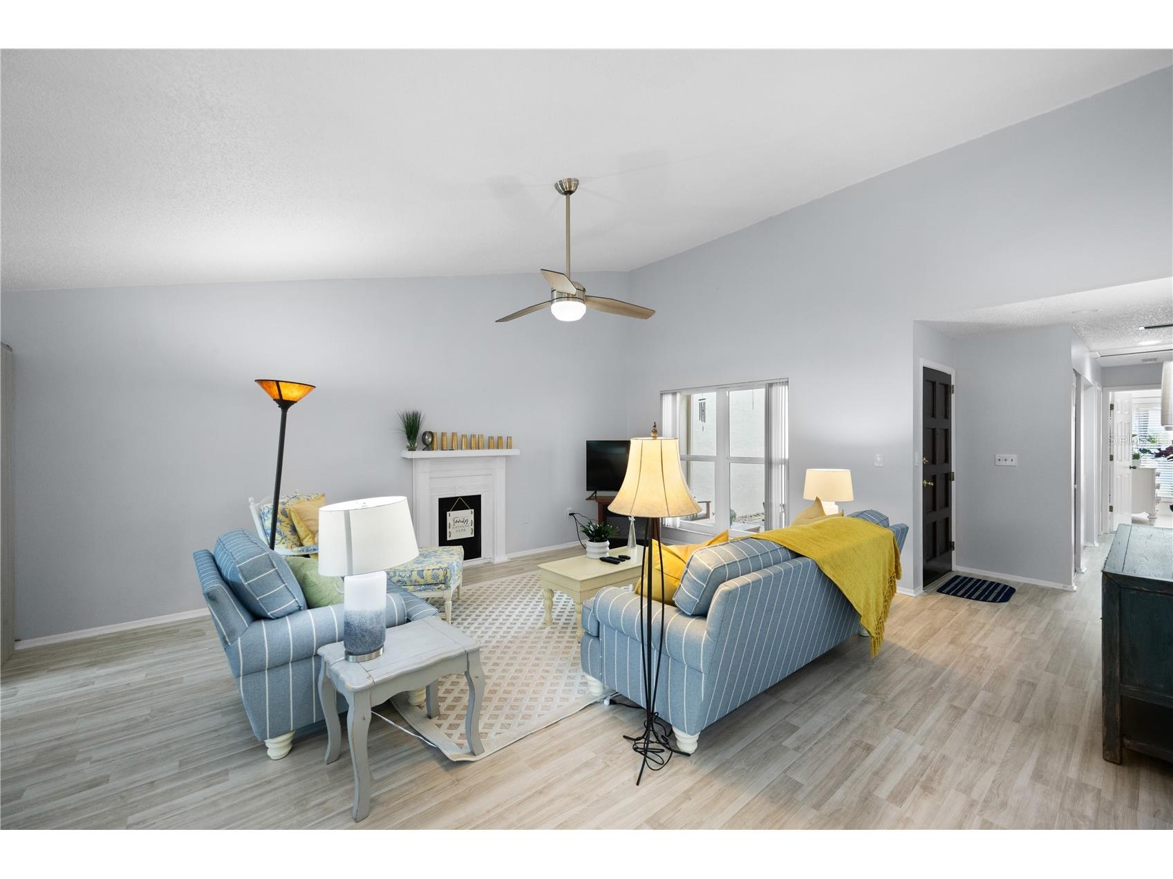 1554 Glen Court #A Dunedin FL 34698 TB8471754 image2