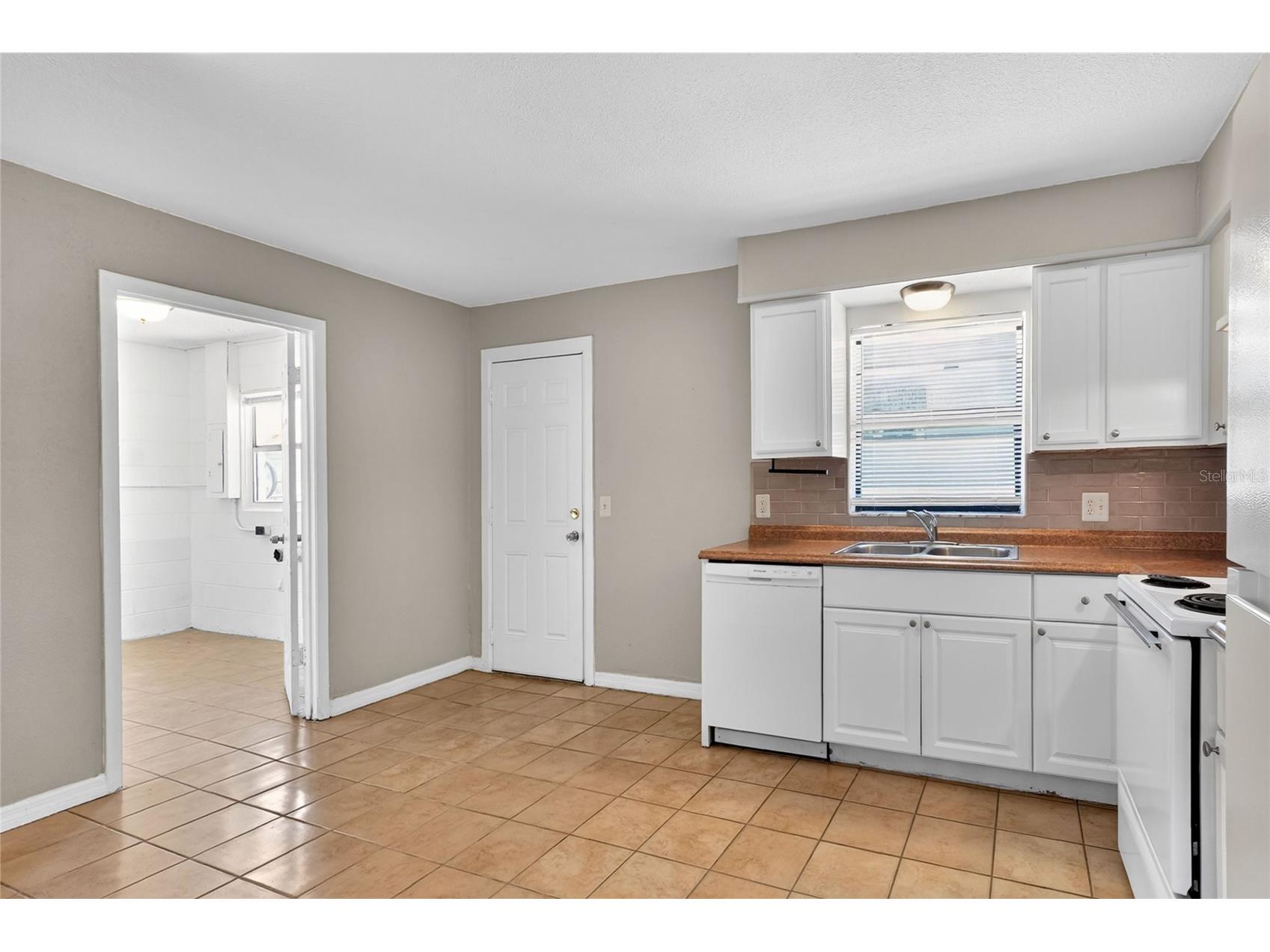 1554 Sarah Street Lake Wales FL 33898 L4961232 image8