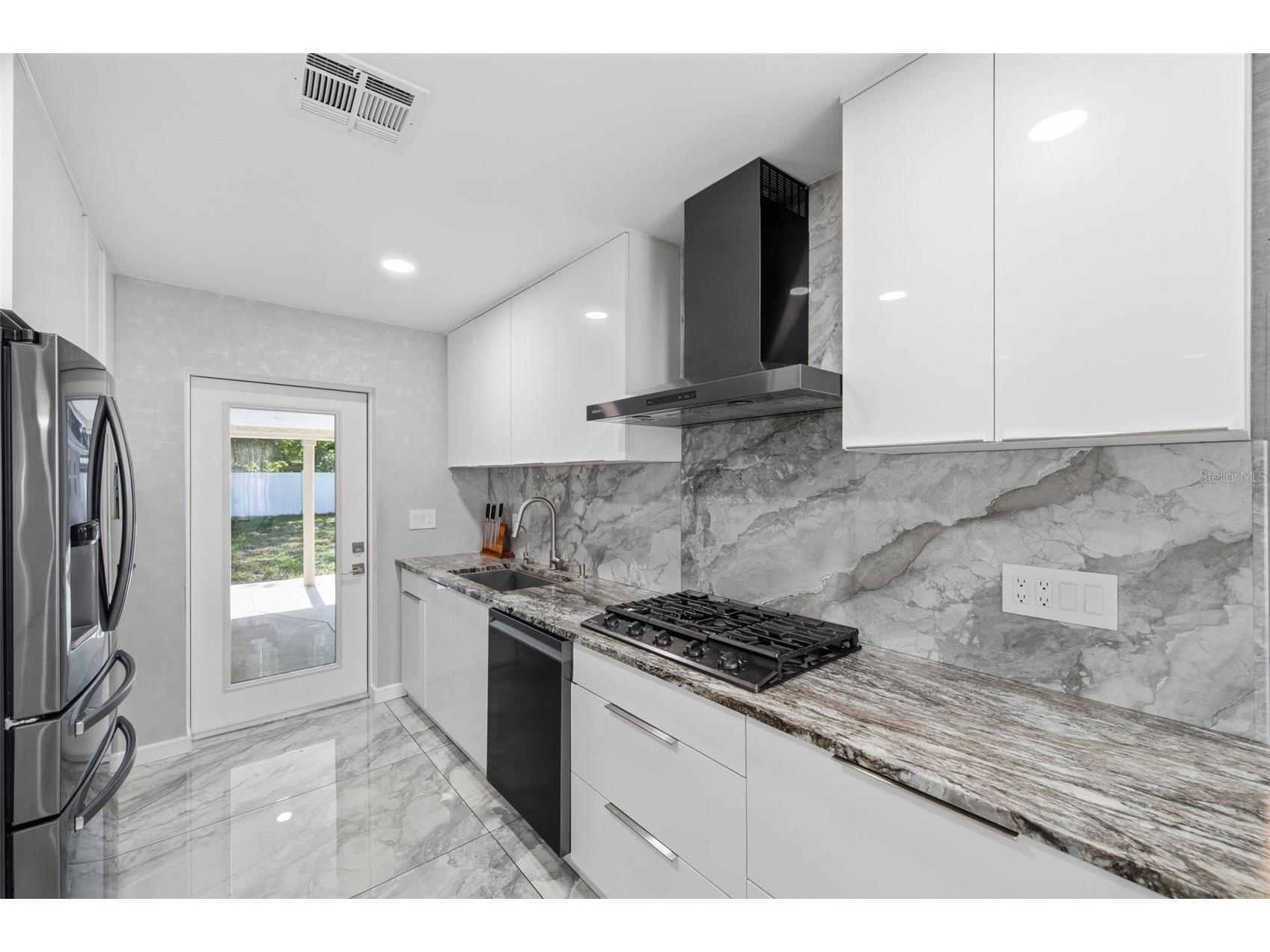 15549 Newport Road Clearwater FL 33764 TB8519253 image11