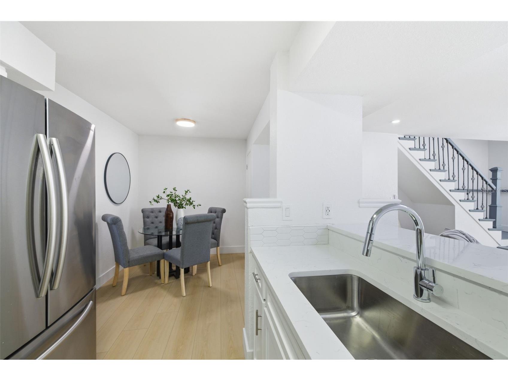 1555 Chateaux De Ville Court Clearwater FL 33764 TB8502404 image15