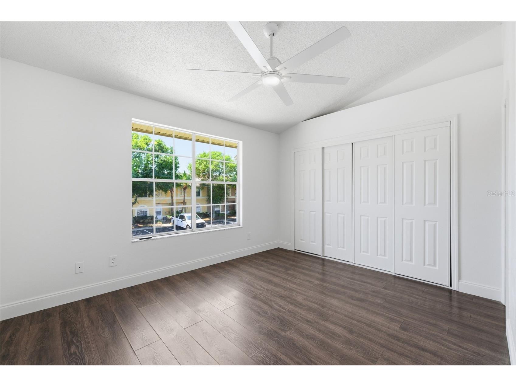 1555 Chateaux De Ville Court Clearwater FL 33764 TB8502404 image22