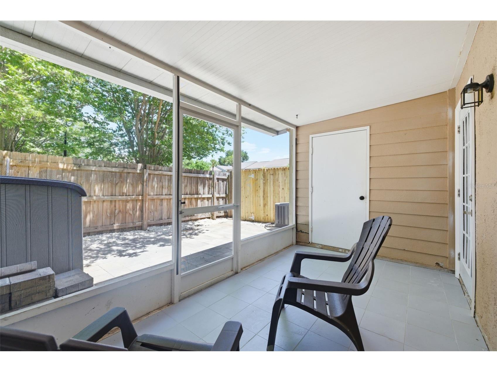1555 Chateaux De Ville Court Clearwater FL 33764 TB8502404 image28
