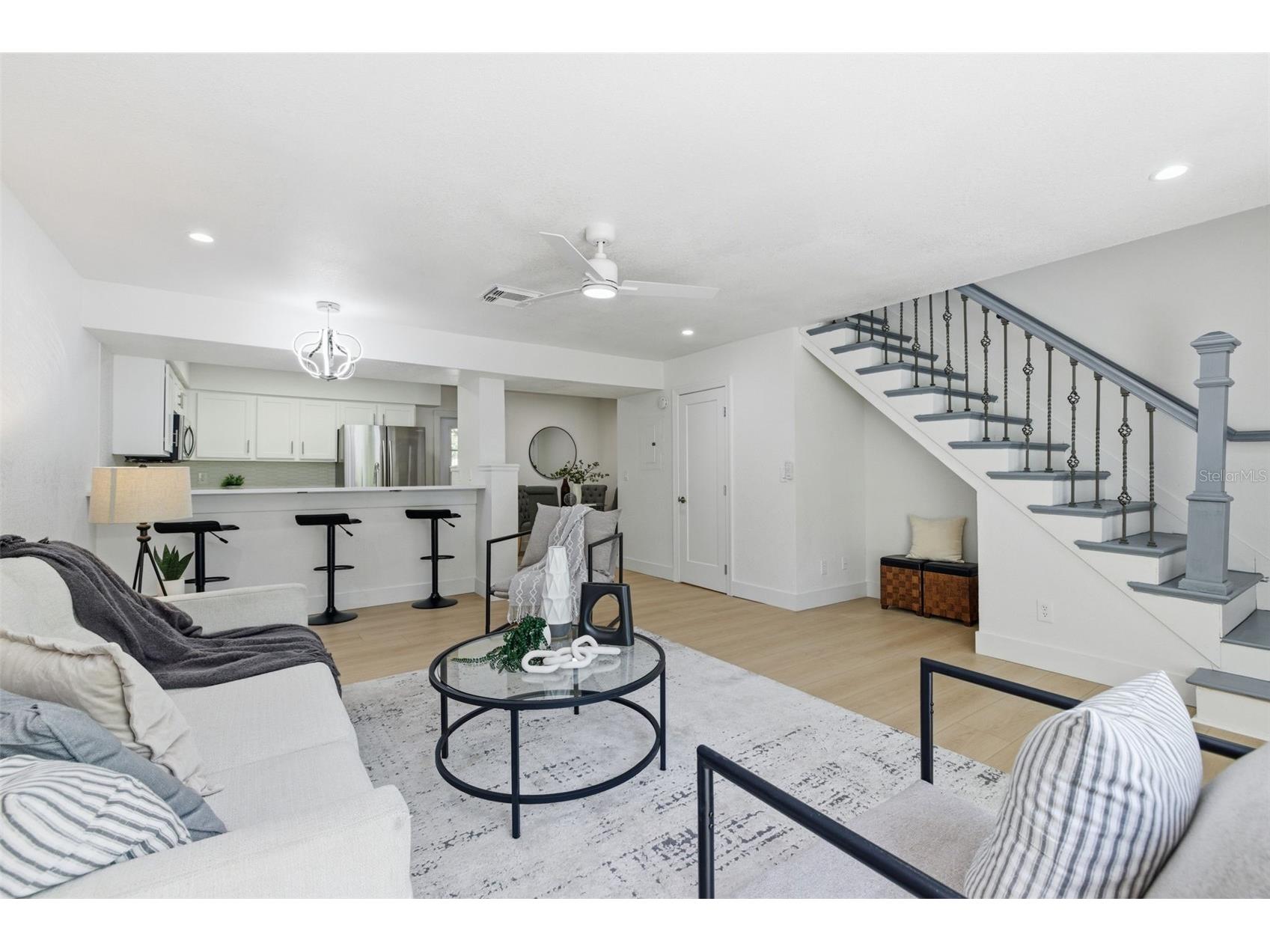 1555 Chateaux De Ville Court Clearwater FL 33764 TB8502404 image5