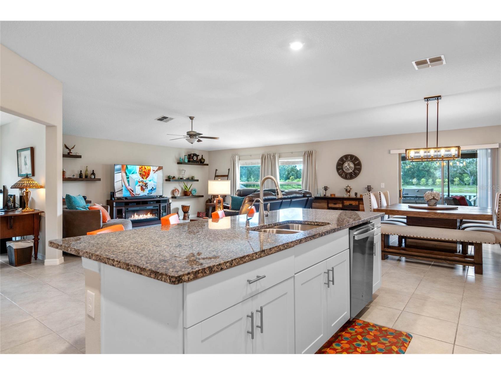 1555 Colding Drive Ruskin FL 33570 A4689506 image10