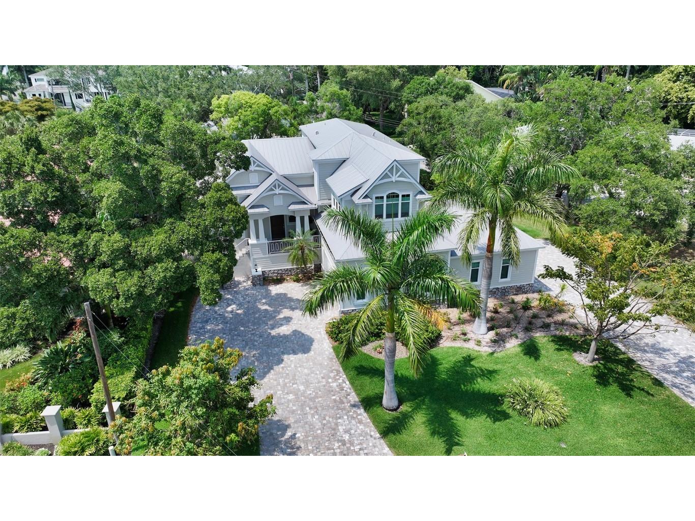 1555 Sandpiper Lane Sarasota FL 34239 A4611269 image1