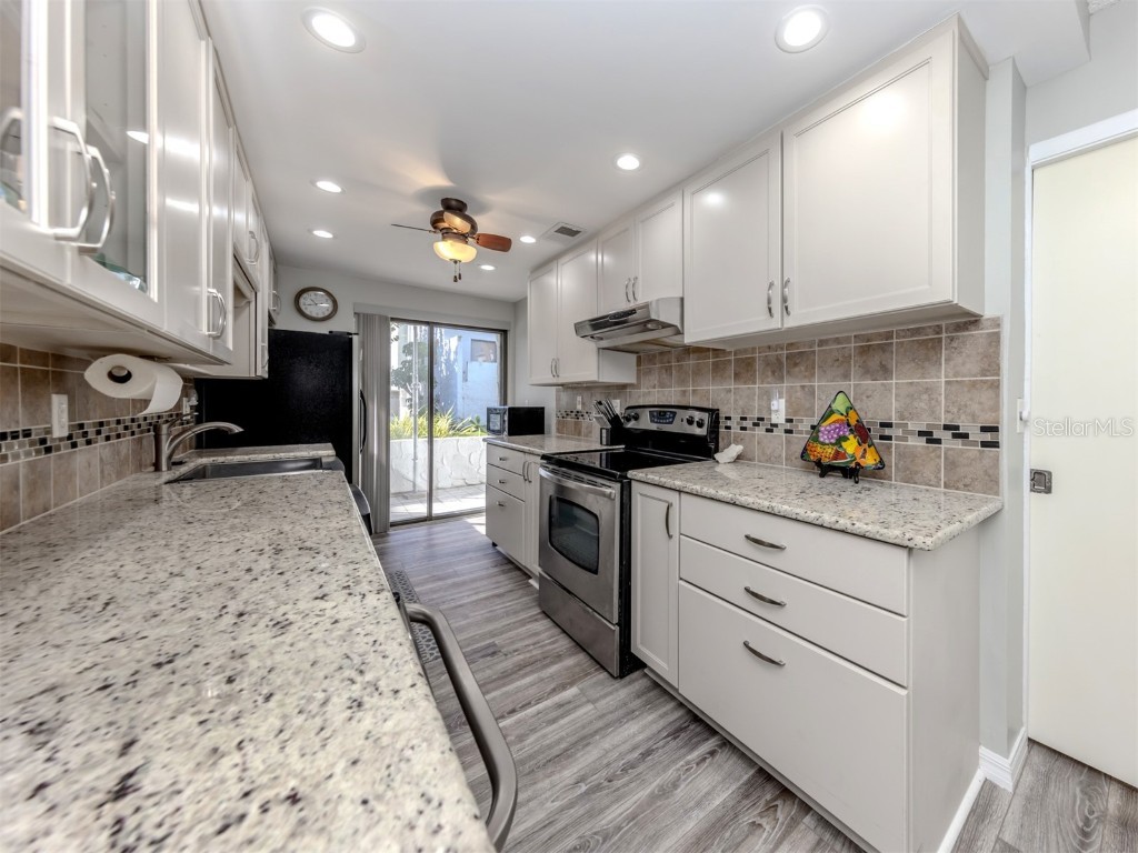 1555 Tarpon Center Drive #140 Venice FL 34285 - GULF & INTERCOASTAL N6141392 image7