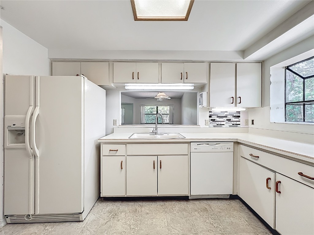 1556 Lynda Lane Dunedin FL 34698 TB8387204 image7