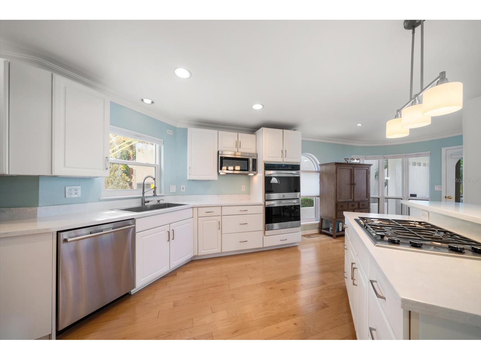 15564 Gulf Boulevard Redington Beach FL 33708 TB8465308 image13