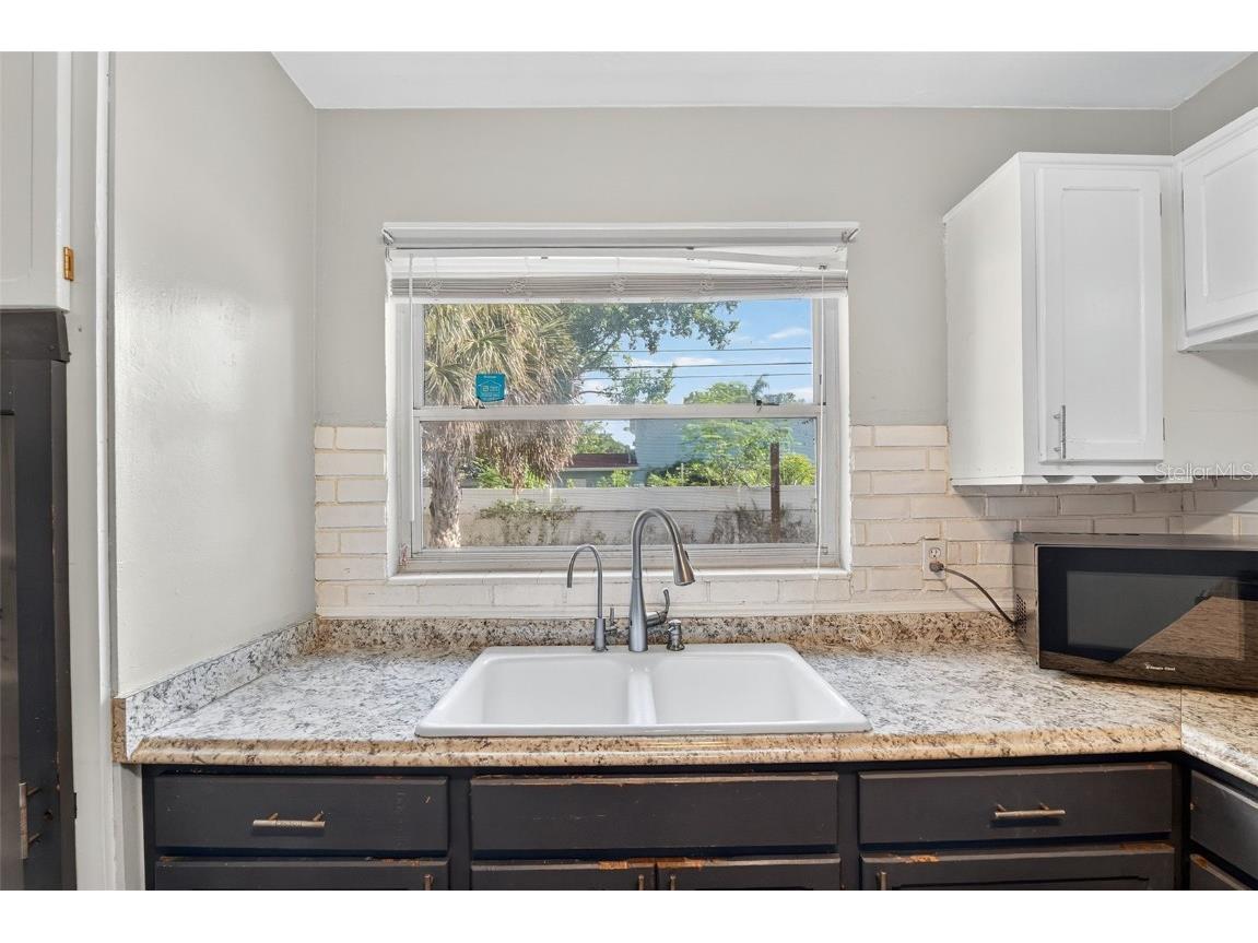 1557 79th Avenue N Saint Petersburg FL 33702 TB8409361 image11