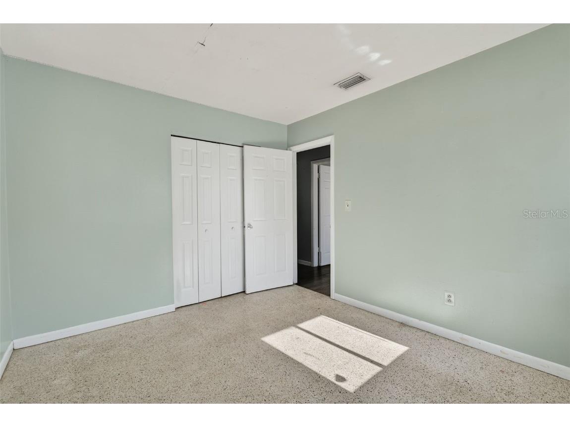 1557 79th Avenue N Saint Petersburg FL 33702 TB8409361 image18