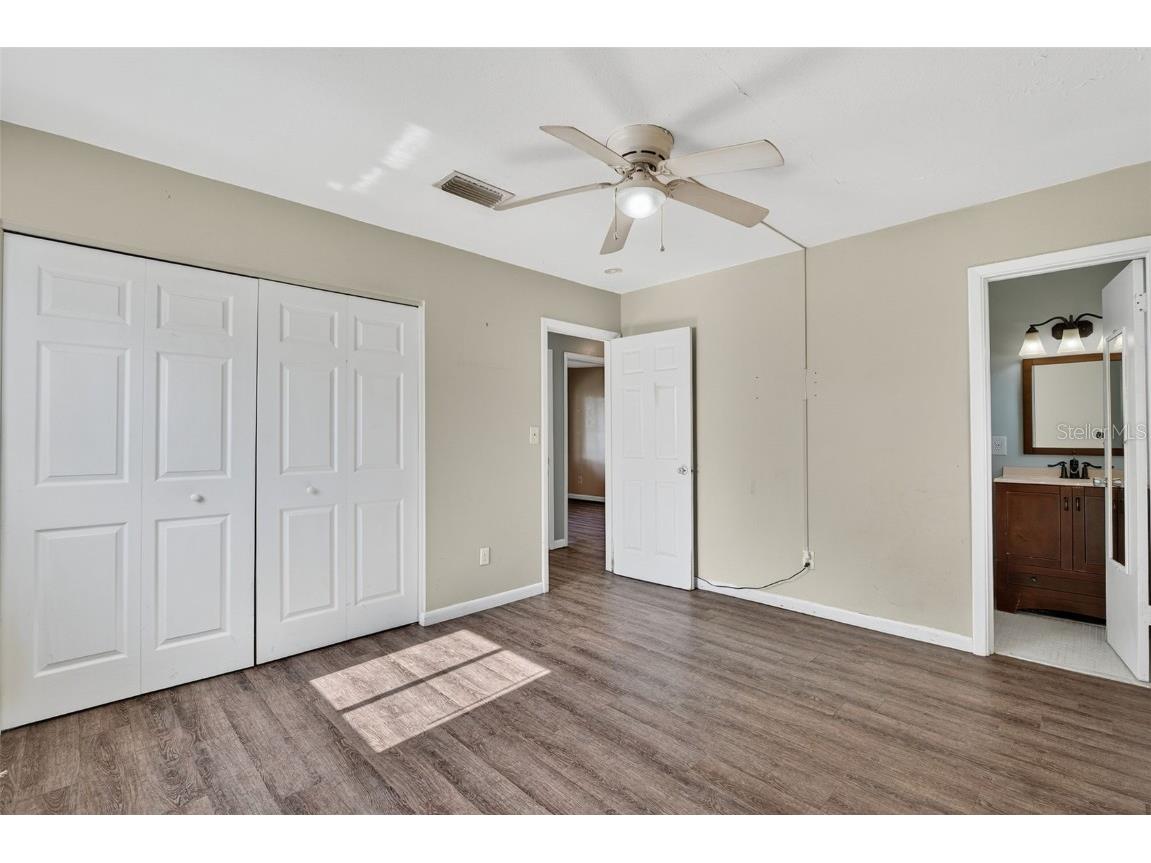 1557 79th Avenue N Saint Petersburg FL 33702 TB8409361 image20