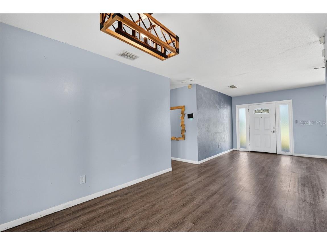 1557 79th Avenue N Saint Petersburg FL 33702 TB8409361 image8