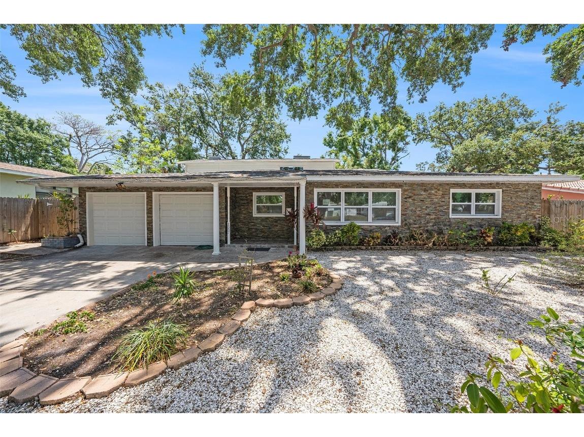 1557 Robinson Drive N Saint Petersburg FL 33710 TB8374290 image1