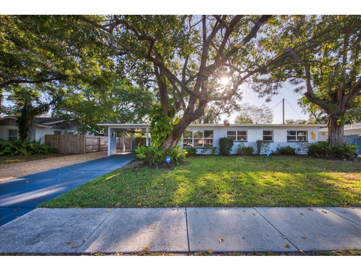 15573 Newport Road Clearwater FL 33764 U8195660 image1