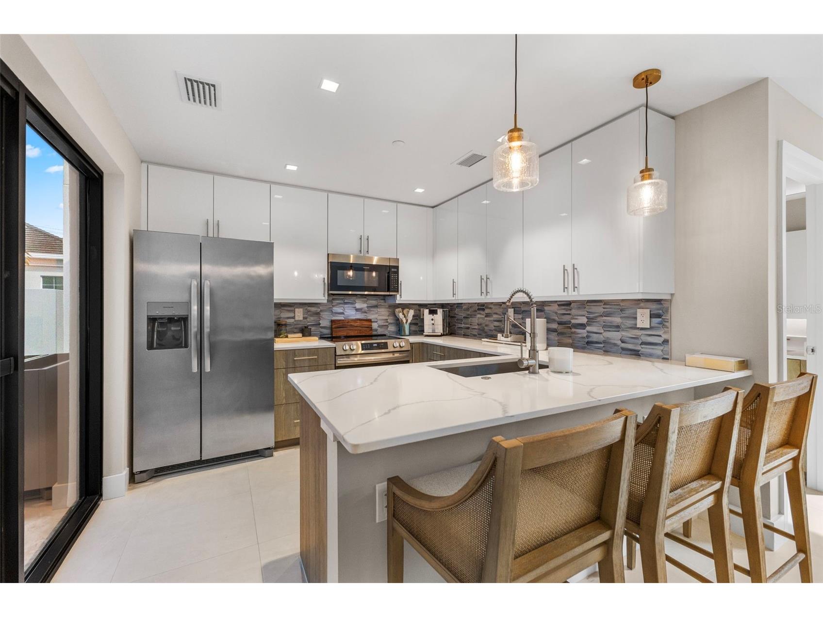 1558 4th St #212 Sarasota FL 34236 A4681618 image14