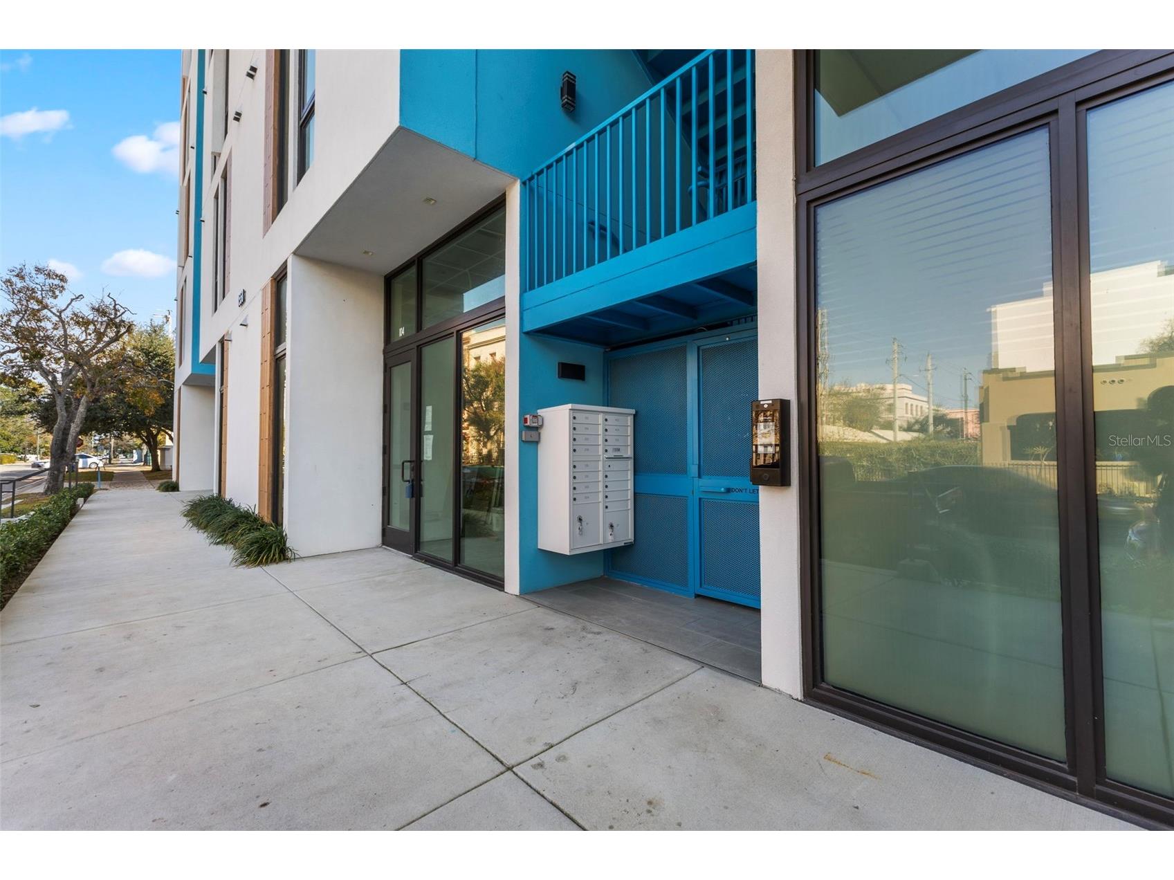 1558 4th St #212 Sarasota FL 34236 A4681618 image26