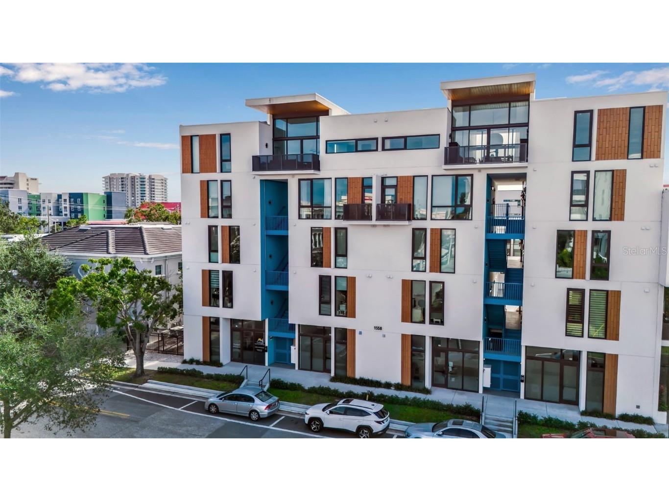 1558 4th Street #208 Sarasota FL 34236 A4673640 image1