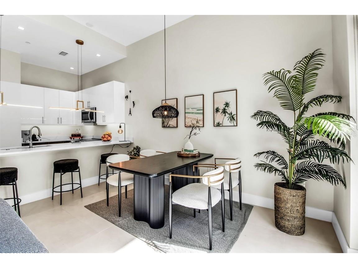 1558 4th Street #208 Sarasota FL 34236 A4673640 image14