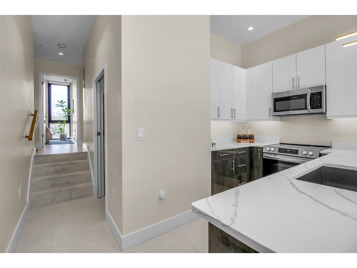 1558 4th Street #208 Sarasota FL 34236 A4673640 image19