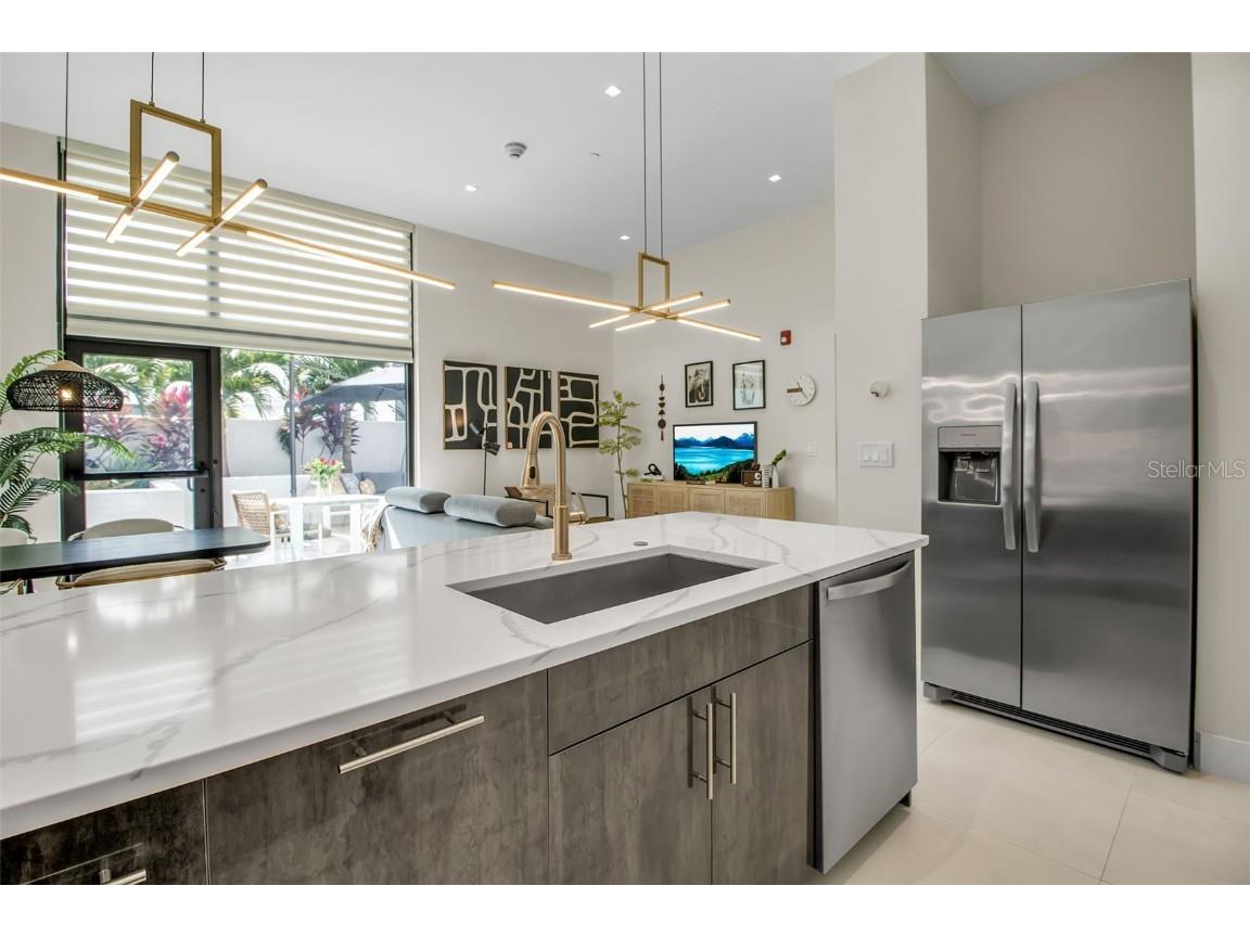 1558 4th Street #208 Sarasota FL 34236 A4673640 image23