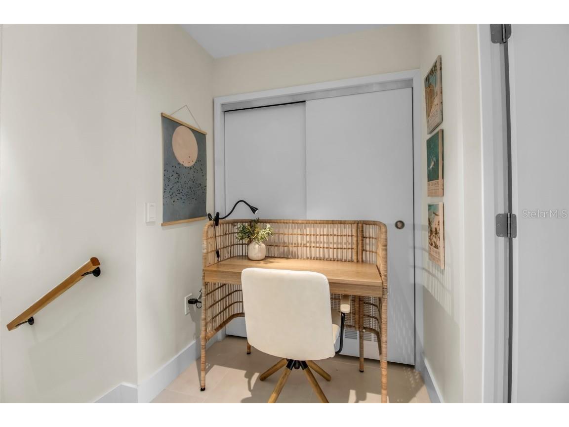 1558 4th Street #208 Sarasota FL 34236 A4673640 image27