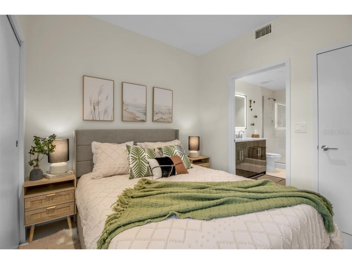 1558 4th Street #208 Sarasota FL 34236 A4673640 image30