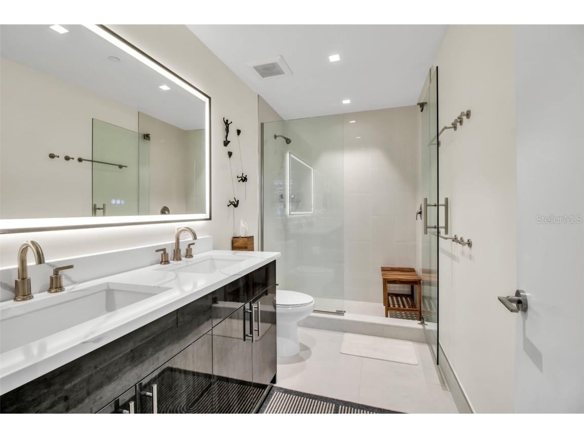 1558 4th Street #208 Sarasota FL 34236 A4673640 image31