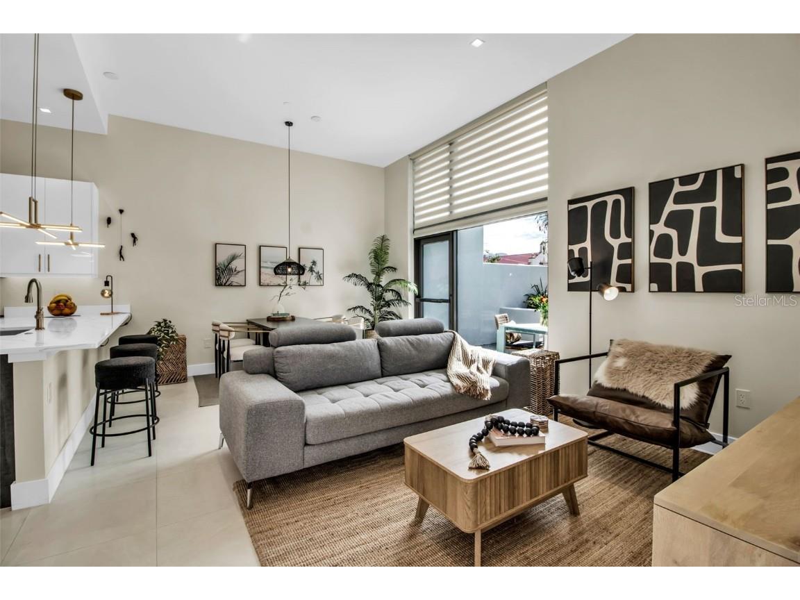 1558 4th Street #208 Sarasota FL 34236 A4673640 image4