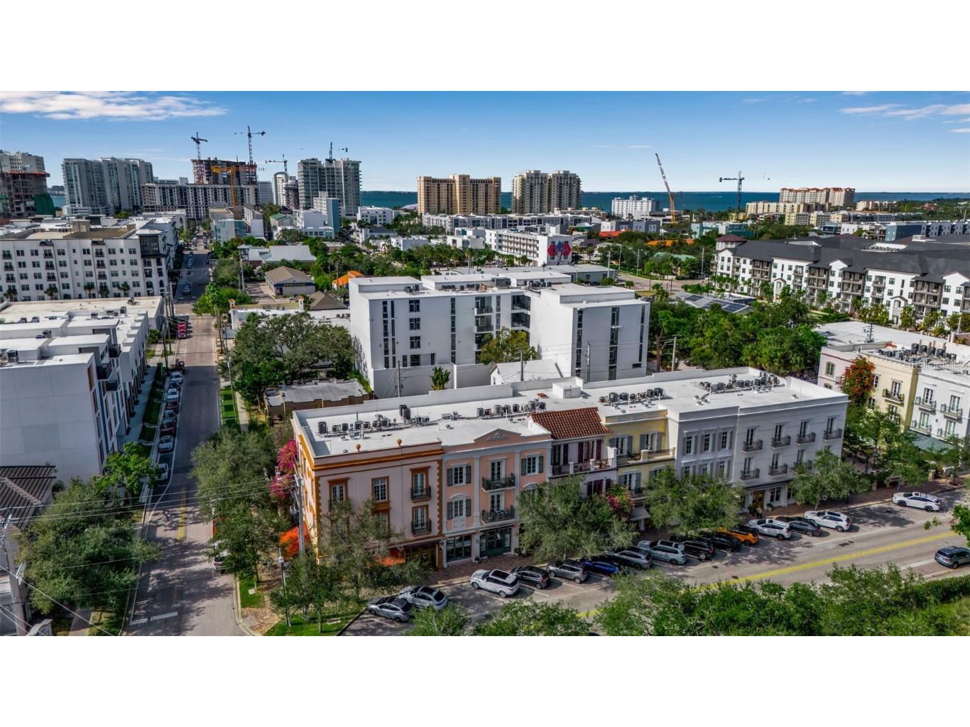 1558 4th Street #208 Sarasota FL 34236 A4673640 image40