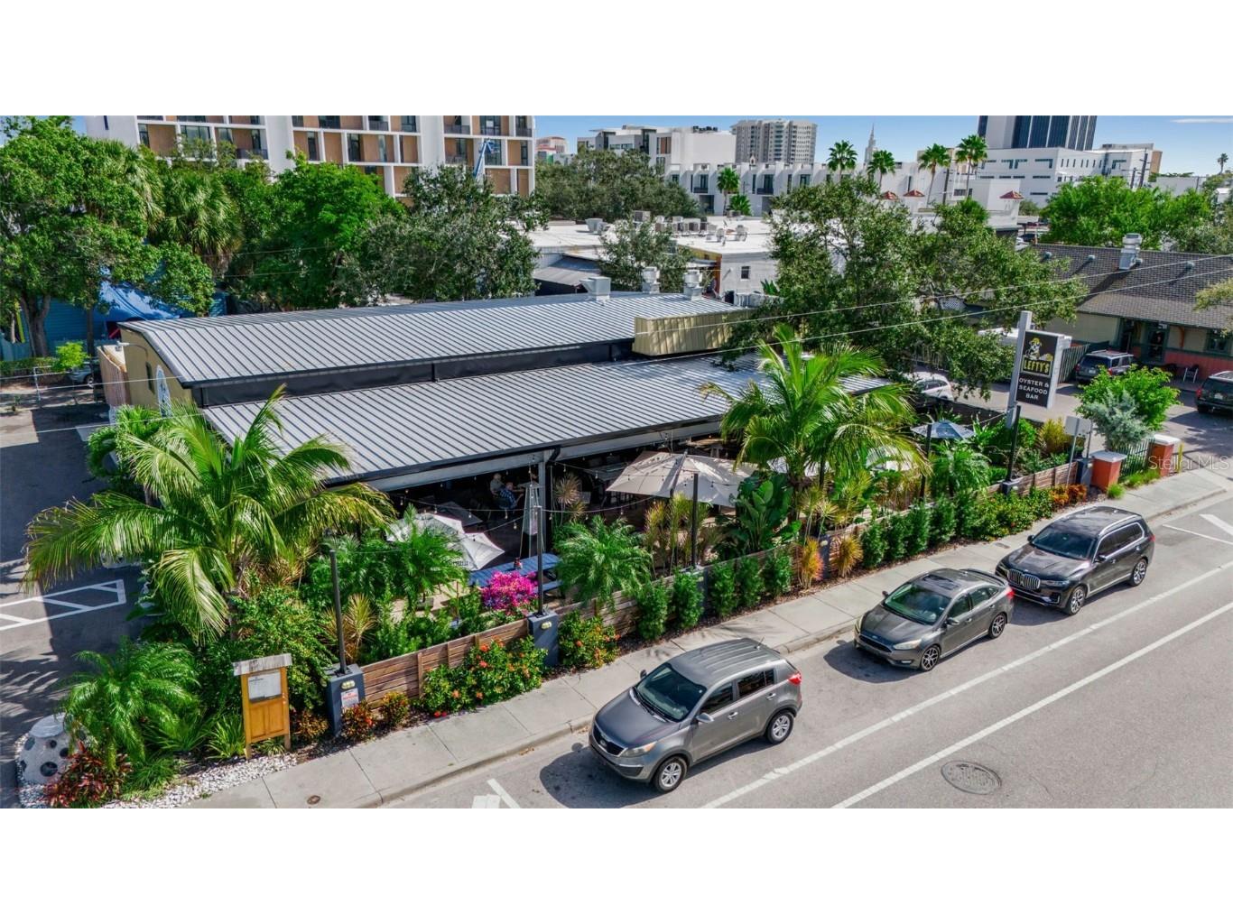 1558 4th Street #208 Sarasota FL 34236 A4673640 image43