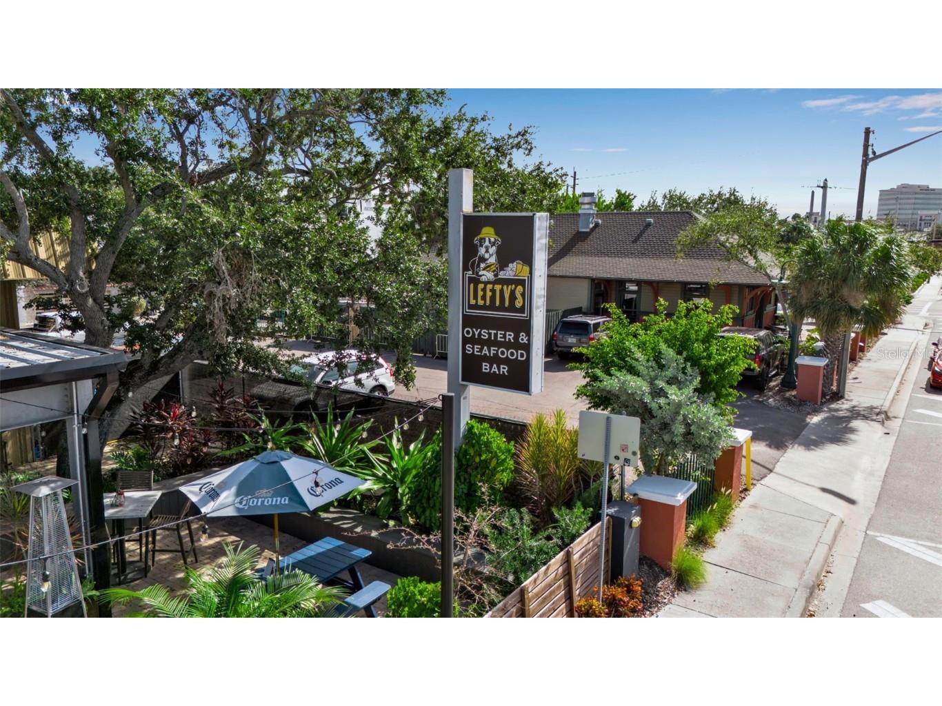 1558 4th Street #208 Sarasota FL 34236 A4673640 image44