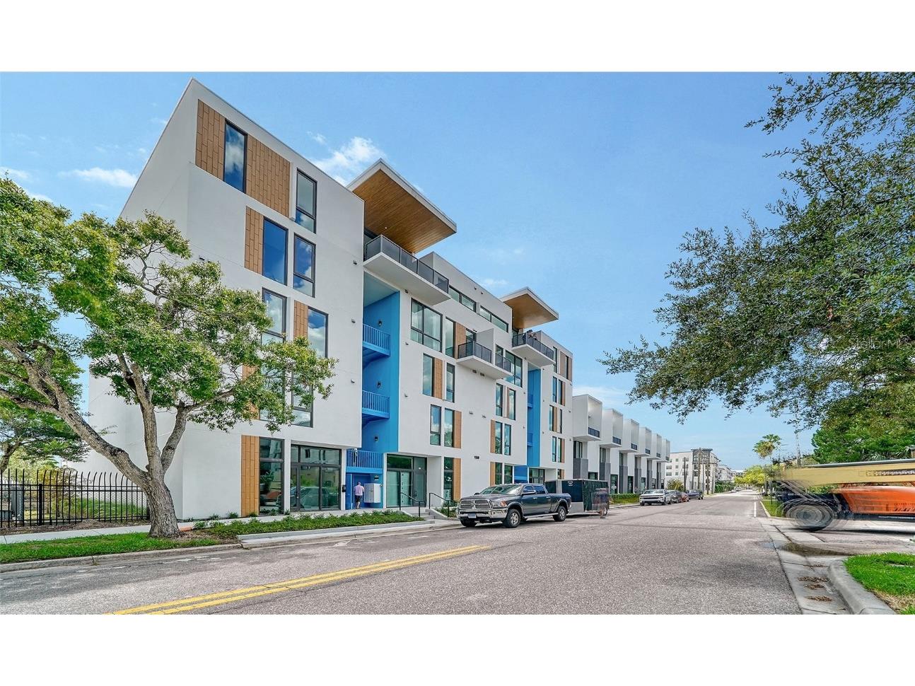 1558 4th Street #210 Sarasota FL 34236 A4671771 image1